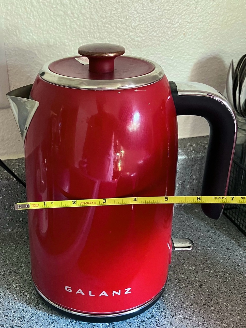 Red Electric Kettle — Stylish Rapid-Boil Design